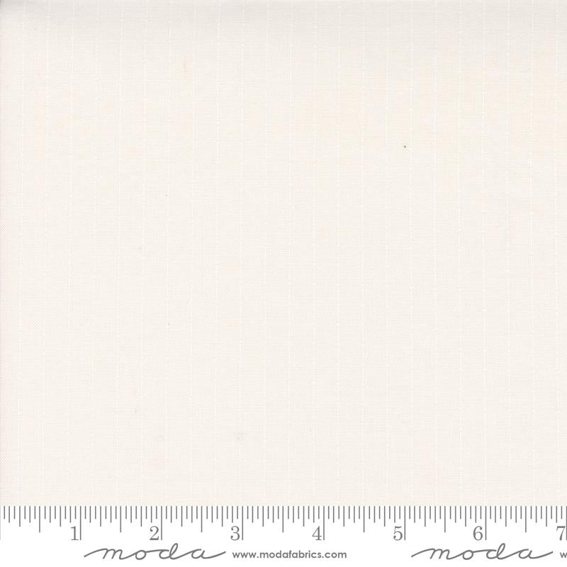 Itty Bitty Backgrounds - Dotted Line - Off White