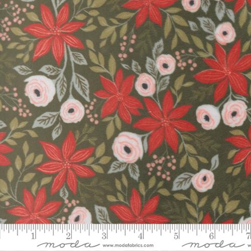 Christmas Eve Quilting Cuddle - Poinsettia Party - Wintergreen