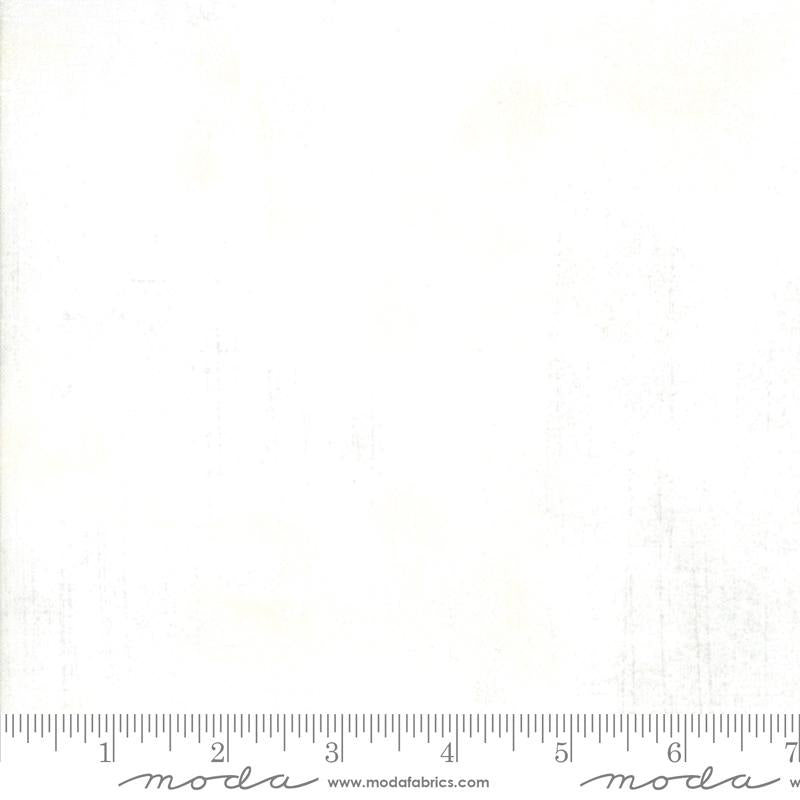 Grunge 108" Quilt Back - White Paper