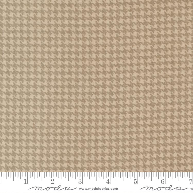 Lakeside Gatherings - Houndstooth - Sand