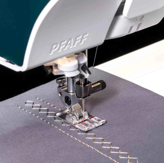 Pfaff Performance Icon Sewing Machine