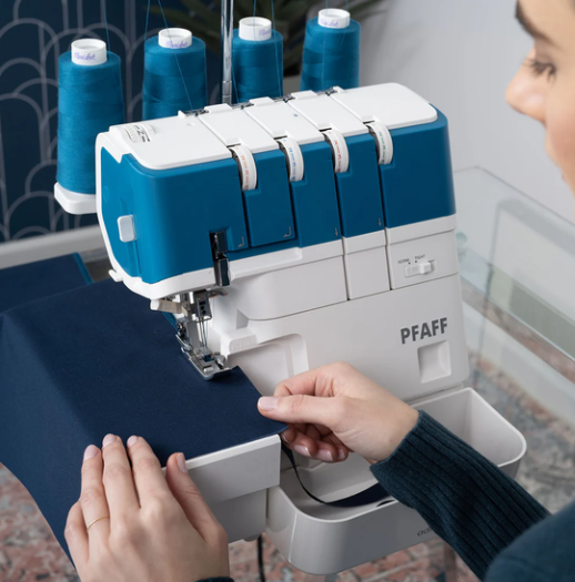 Pfaff Admire Air 5000 Overlock Machine