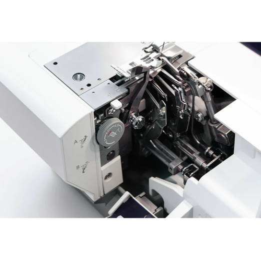 Pfaff Admire Air 6000 Overlock Machine