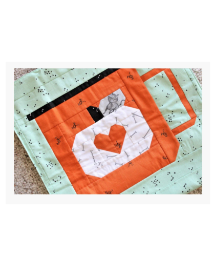 Pumpkin Campfire Mugs Quilt Pattern